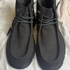 Hey Dude Men's granite ankle boots size 8